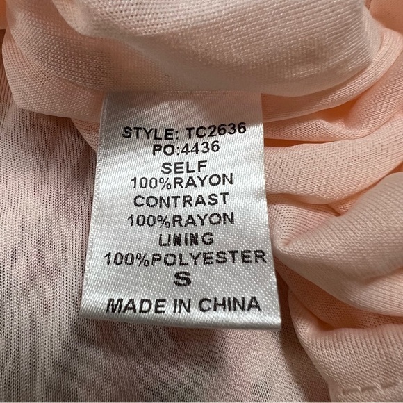 🆕 Love Kuza Los Angeles Blush Floral Tiered Bell-Sleeve Dress - Picture 7 of 12